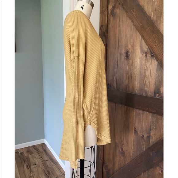 Free People sweater - Picture 2 of 4